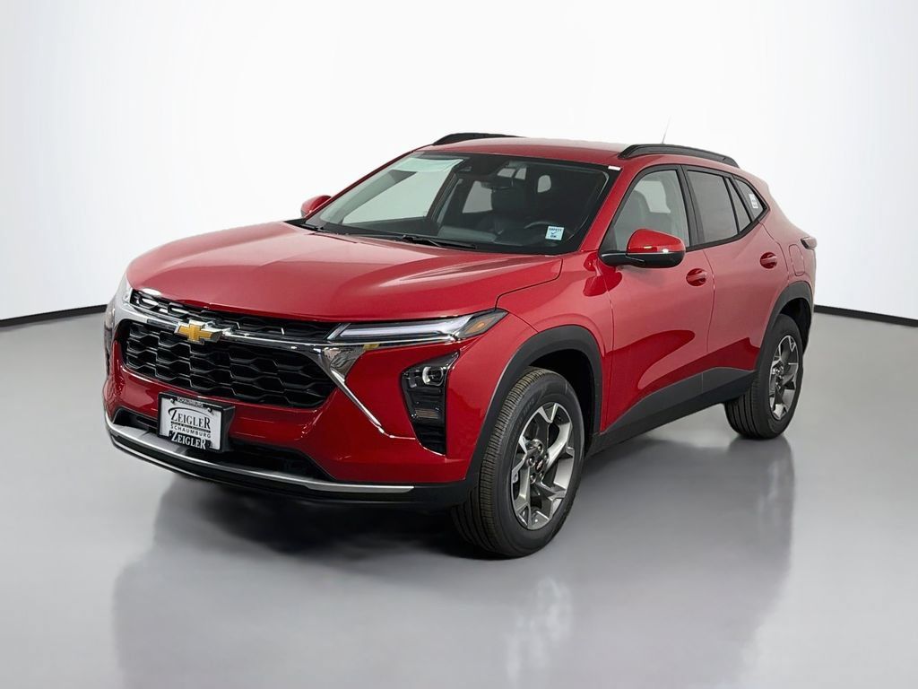 New 2026 Chevrolet Trax LT w/ Driver Confidence Package FWD image 3