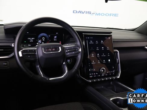 Used 2025 GMC Acadia Elevation FWD image 16