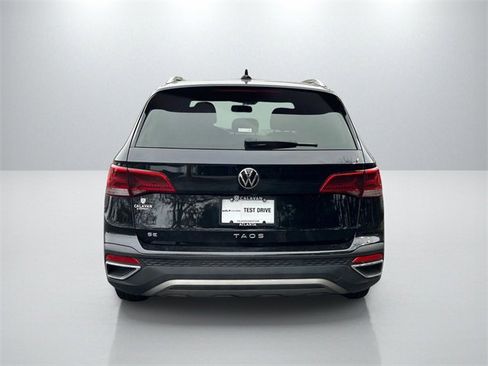 Used 2022 Volkswagen Taos SE image 6