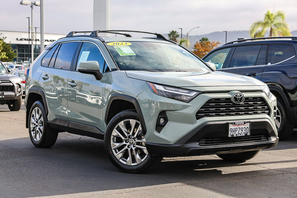 Used 2023 Toyota RAV4 XLE Premium FWD image 1