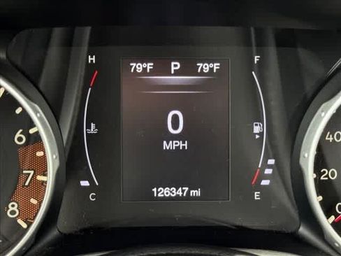 Used 2018 Jeep Compass Latitude AWD/4WD image 17