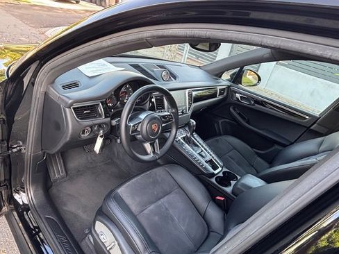 Used 2018 Porsche Macan Sport Edition image 28