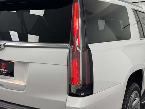Used 2016 Cadillac Escalade ESV Luxury AWD/4WD image 51