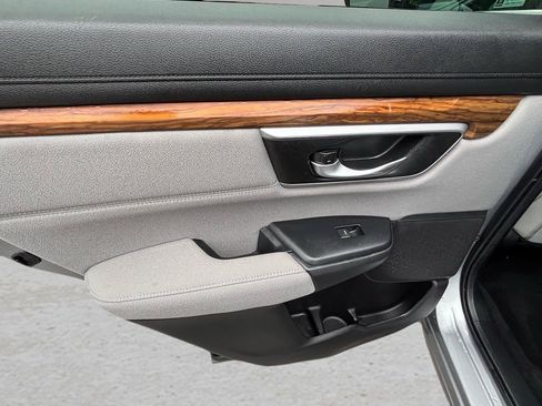 Used 2018 Honda CR-V EX image 16