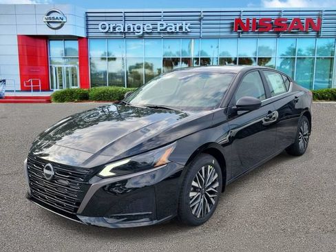 New 2026 Nissan Altima 2.5 SV AWD/4WD image 4