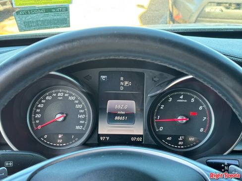 Used 2015 Mercedes-Benz C 300 Sedan image 24