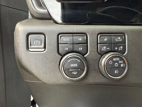 Used 2024 Chevrolet Silverado 2500 LT w/ All Star Edition AWD/4WD image 42