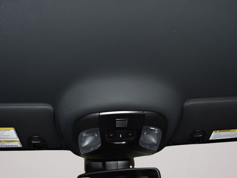 New 2026 Jeep Compass Latitude AWD/4WD image 17