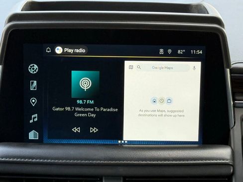 Used 2022 Chevrolet Suburban LT image 14