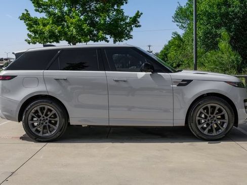 New 2026 Land Rover Range Rover Sport Dynamic SE AWD/4WD image 8