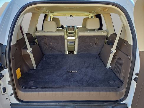 Used 2019 Lexus GX 460 Premium image 12