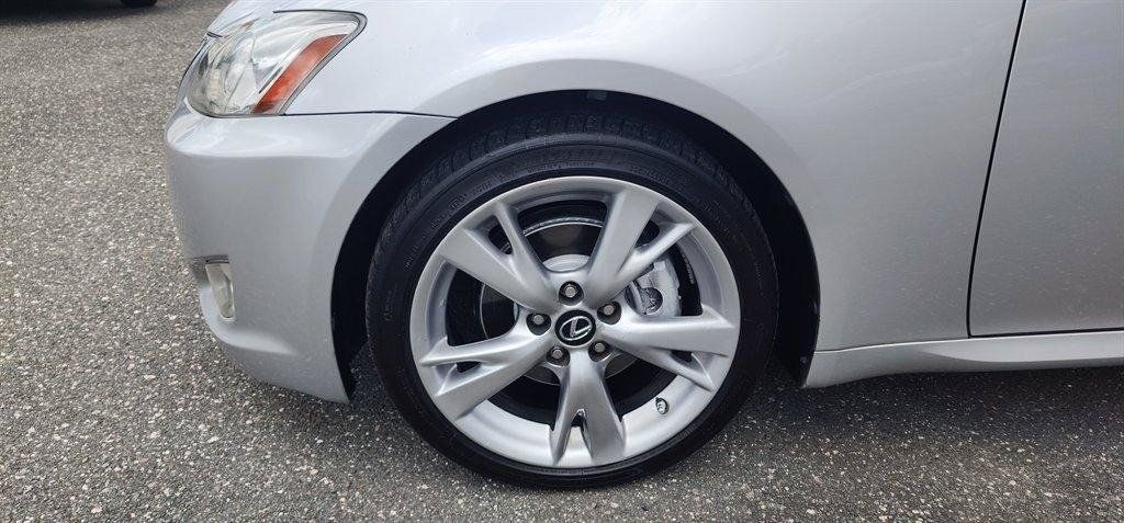Used 2009 Lexus IS 250 RWD image 9