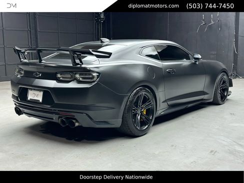 Used 2019 Chevrolet Camaro ZL1 image 7