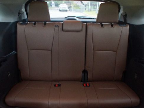 Used 2025 Toyota Highlander Limited AWD/4WD image 15