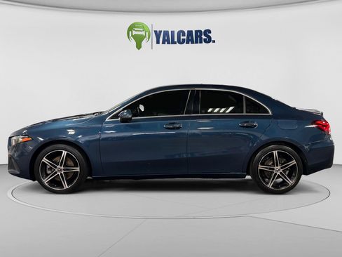 Used 2019 Mercedes-Benz A 220 image 2