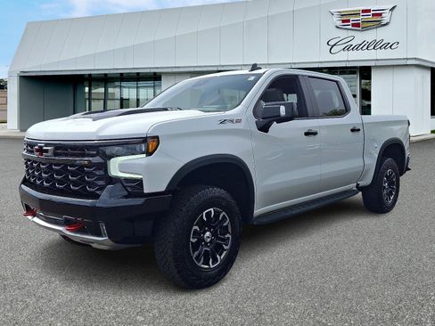 Used 2024 Chevrolet Silverado 1500 ZR2 w/ Technology Package AWD/4WD image 3