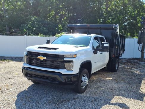 Used 2024 Chevrolet Silverado 3500 W/T w/ WT Convenience Package AWD/4WD image 3