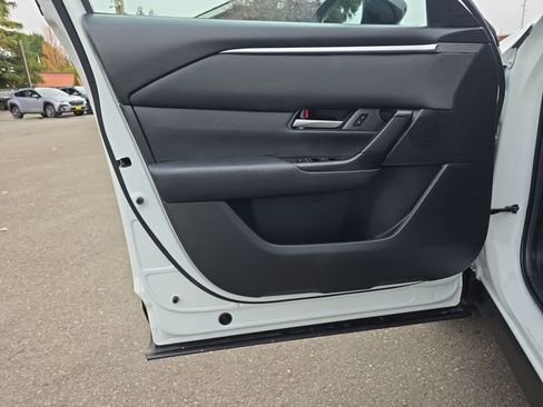 Used 2023 MAZDA CX-50 2.5 S w/ Cargo Package image 17