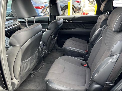 Used 2025 Hyundai Palisade Calligraphy image 6