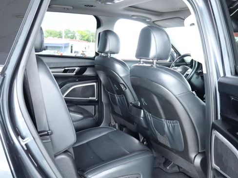 Used 2020 Kia Telluride S FWD image 34