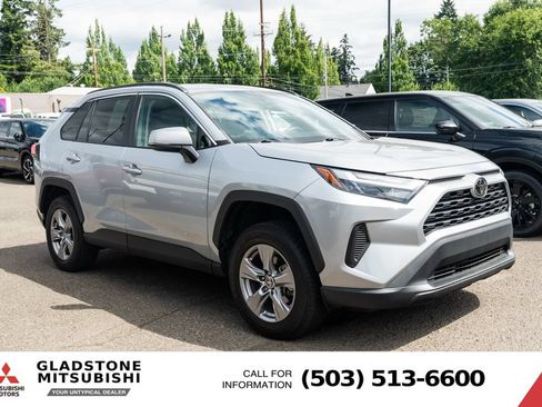 Used 2023 Toyota RAV4 XLE AWD/4WD image 1