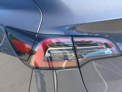 Used 2023 Tesla Model 3 Standard Range RWD image 45