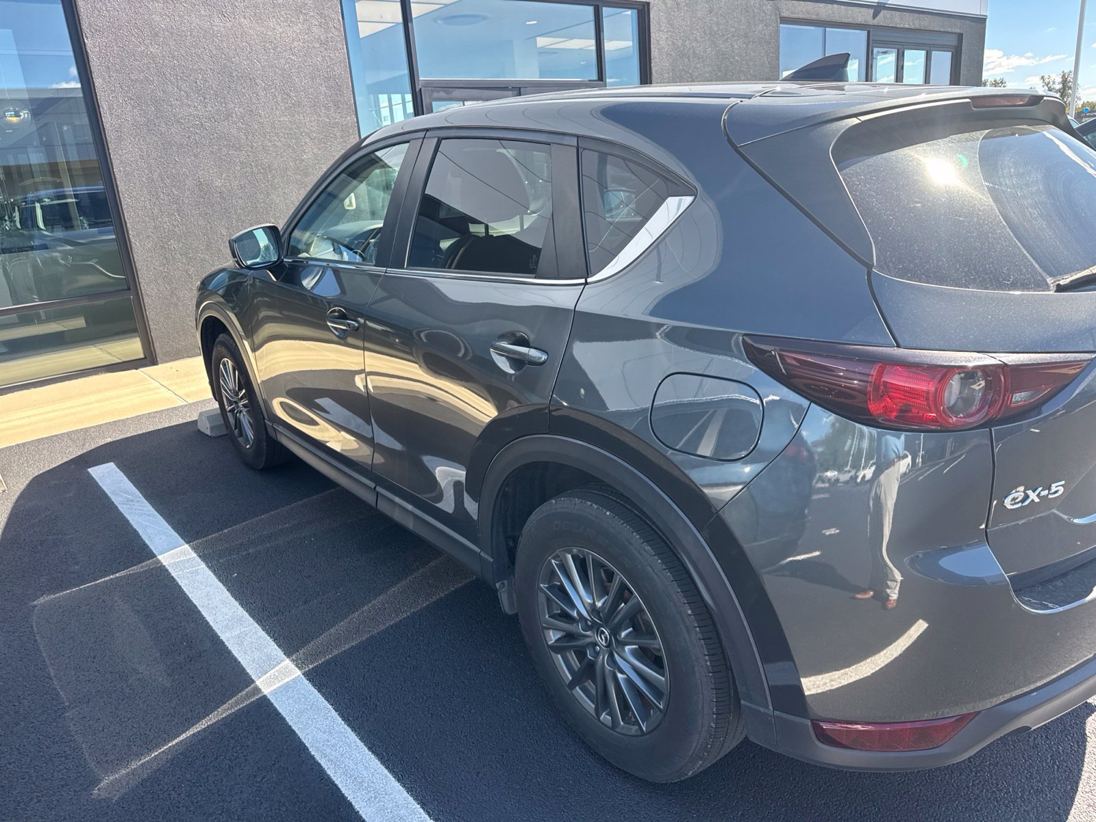 Used 2020 MAZDA CX-5 Touring FWD image 5