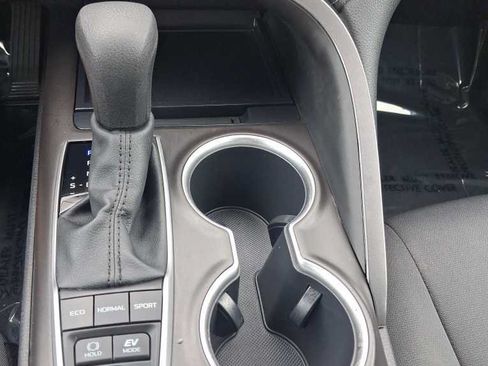 Used 2021 Toyota Camry LE FWD image 53