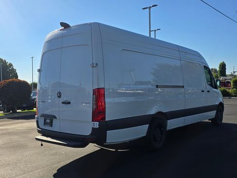 New 2026 Mercedes-Benz Sprinter 2500 image 6