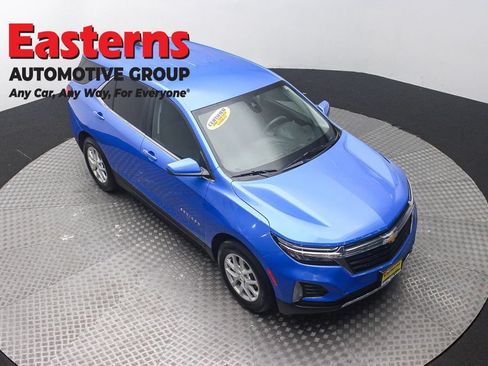 Used 2024 Chevrolet Equinox LT FWD image 3