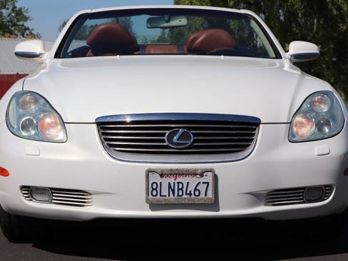 Used 2002 Lexus SC 430 Base 2dr Convertible image 3