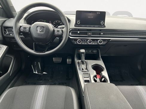 Used 2025 Honda Civic Sport image 3