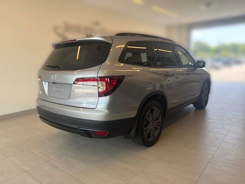 Certified 2022 Honda Pilot Sport image 2