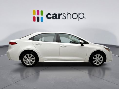 Used 2025 Toyota Corolla LE image 6