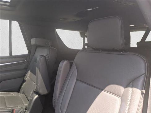 Used 2023 GMC Yukon Denali AWD/4WD image 16