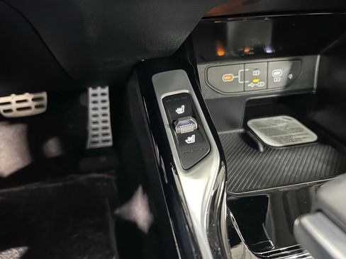 New 2026 Kia Sorento SX image 24