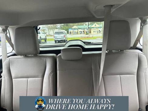 Used 2021 Ford Expedition Max XLT image 30