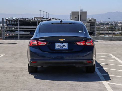 Used 2020 Chevrolet Malibu LT FWD image 5