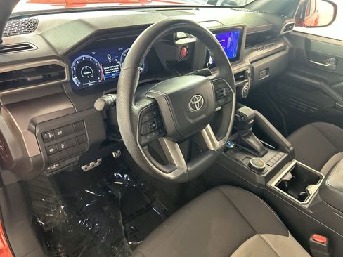 Used 2024 Toyota Tacoma TRD Sport RWD image 12