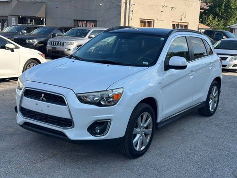 Used 2013 Mitsubishi Outlander Sport SE AWD/4WD image 3