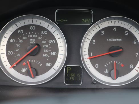 Used 2012 Volvo C70 T5 image 21