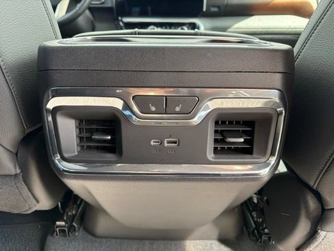 Used 2024 GMC Sierra 1500 Denali w/ Denali Reserve Package AWD/4WD image 16