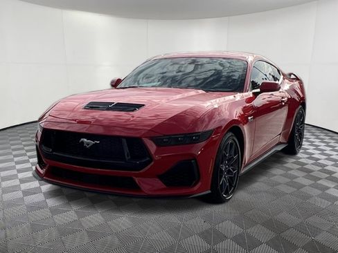 Used 2025 Ford Mustang GT Premium w/ GT Performance Package image 3