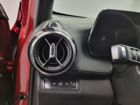 Used 2025 Chevrolet Equinox LT w/ Safety and Technology Package image 10