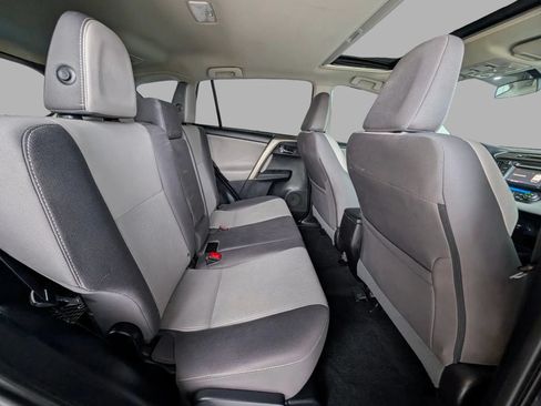 Used 2015 Toyota RAV4 XLE AWD/4WD image 26