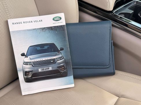 Used 2018 Land Rover Range Rover Velar S AWD/4WD image 28