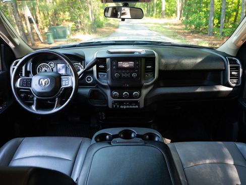 Used 2020 RAM 3500 Tradesman w/ Chrome Appearance Group image 18