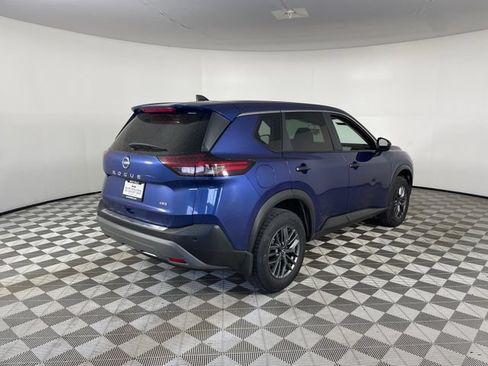 Used 2023 Nissan Rogue S AWD/4WD image 16