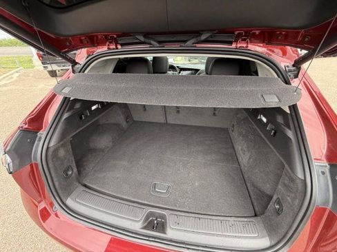 Used 2023 Buick Envision Avenir AWD/4WD image 39