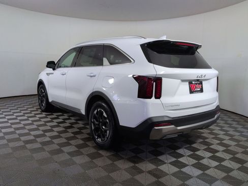 New 2026 Kia Sorento S w/ S Panoramic Sunroof Package FWD image 32